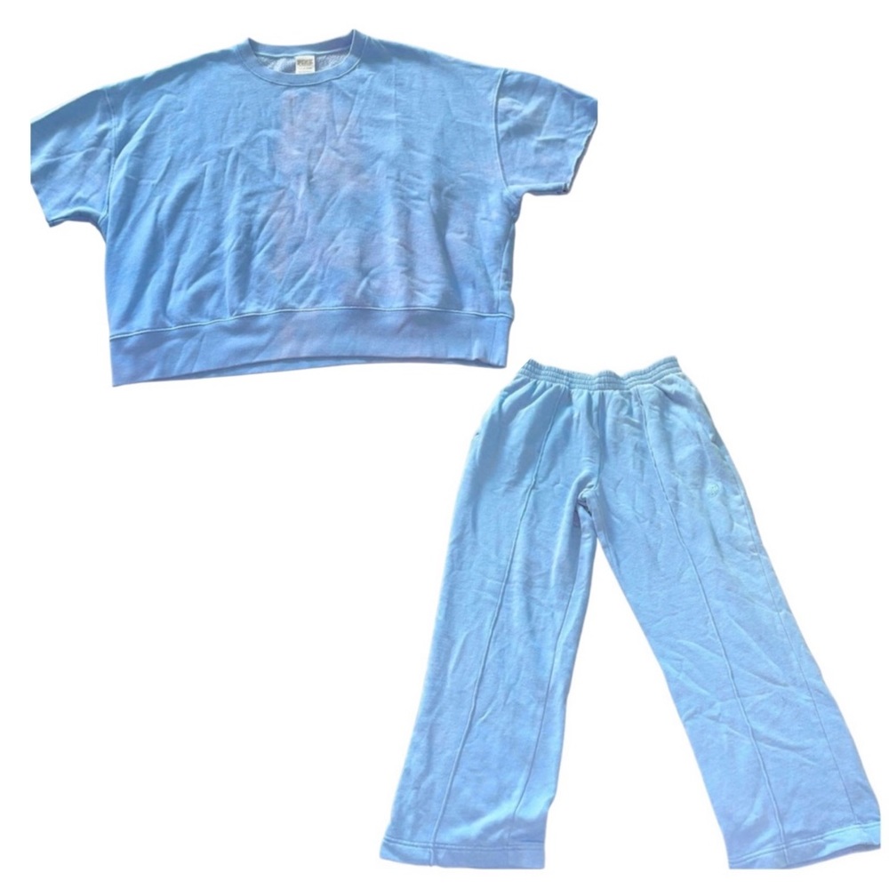 💙LIGHT BLUE SWEATSUIT💙